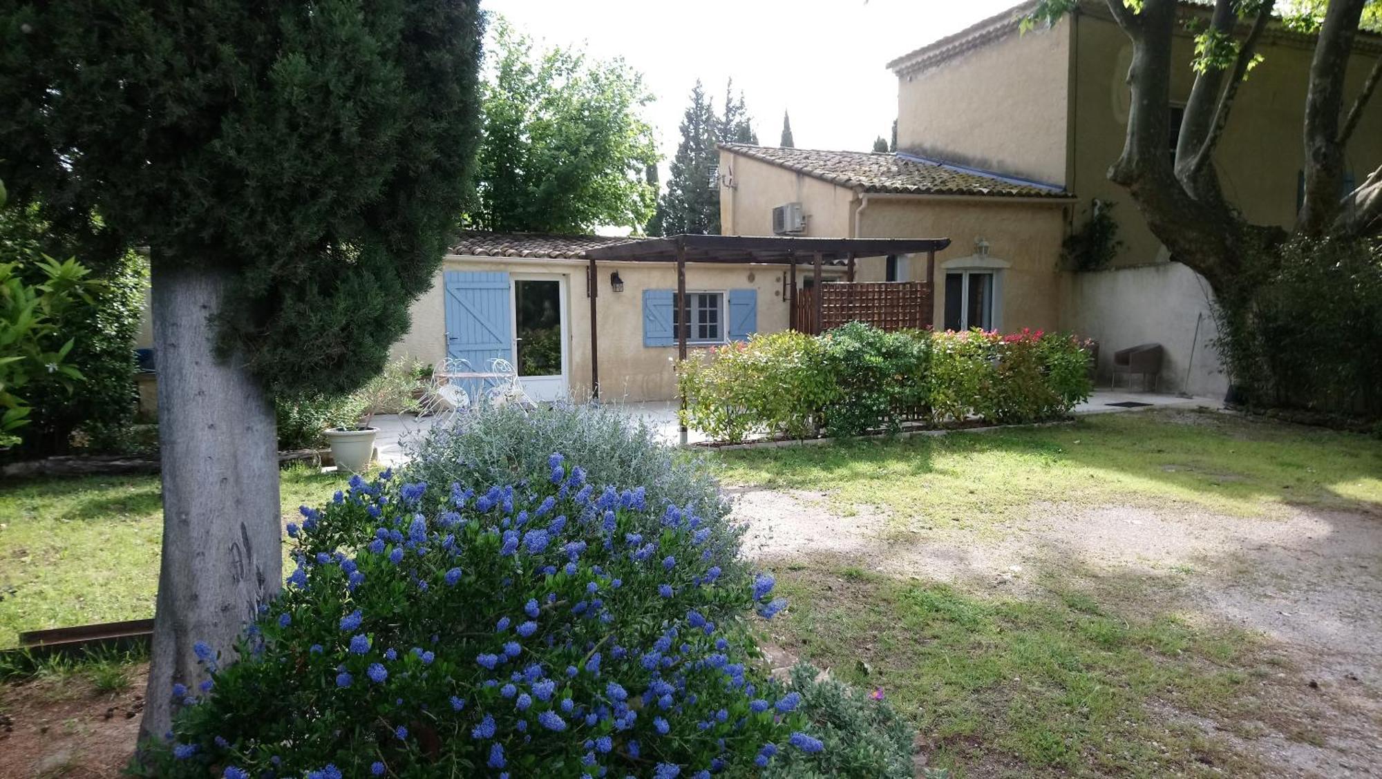 La Petite Seigneurette Villa Villeneuve-les-Avignon Exterior photo