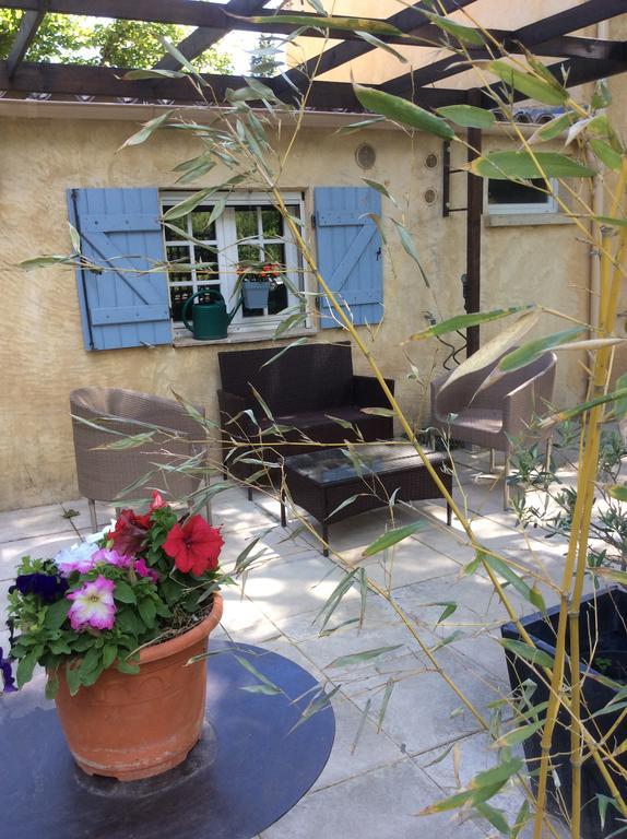 La Petite Seigneurette Villa Villeneuve-les-Avignon Exterior photo